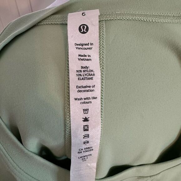 Lululemon Women's 6 Time To Restore Long Sleeve Wrap Tee Creamy Mint Green Yoga - Picture 5 of 6